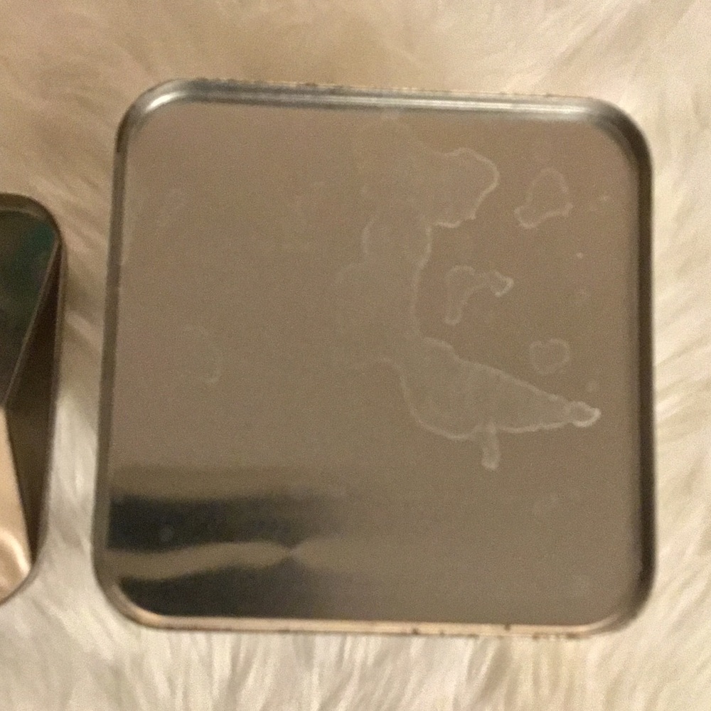 Vintage Christmas tin - Picture 8 of 8